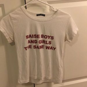 BRANDY MELVILLE GRAPHIC TEE